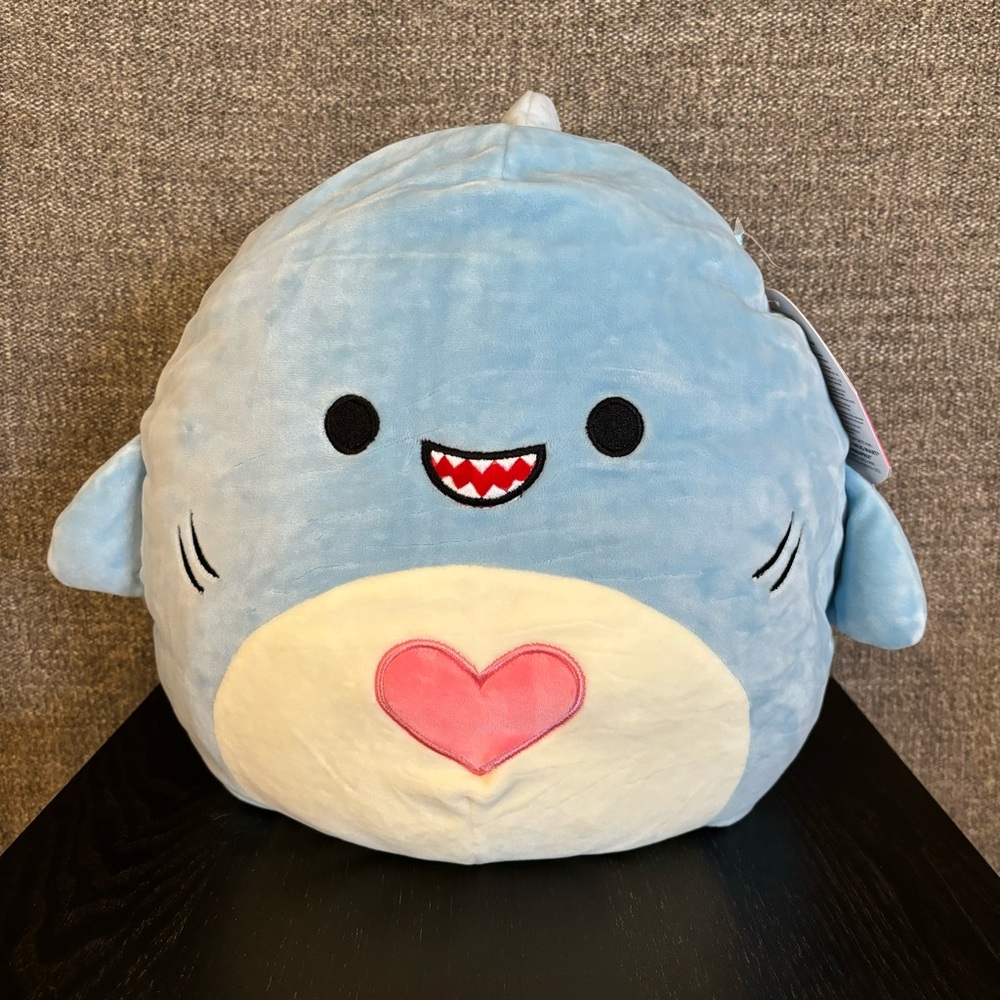 Rey Heart Belly Shark Squishmallow 12”